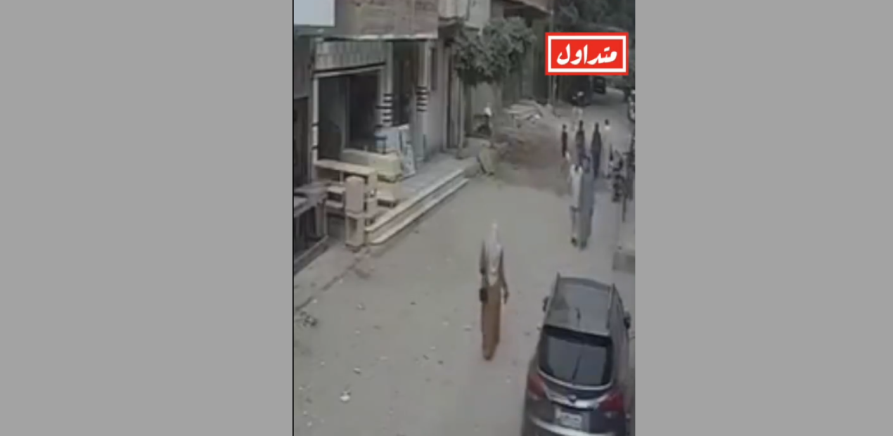 انهيار عقار في المنيا يهز الشارع المصري.. وفرق الإنقاذ تواصل البحث وسط الأنقاض